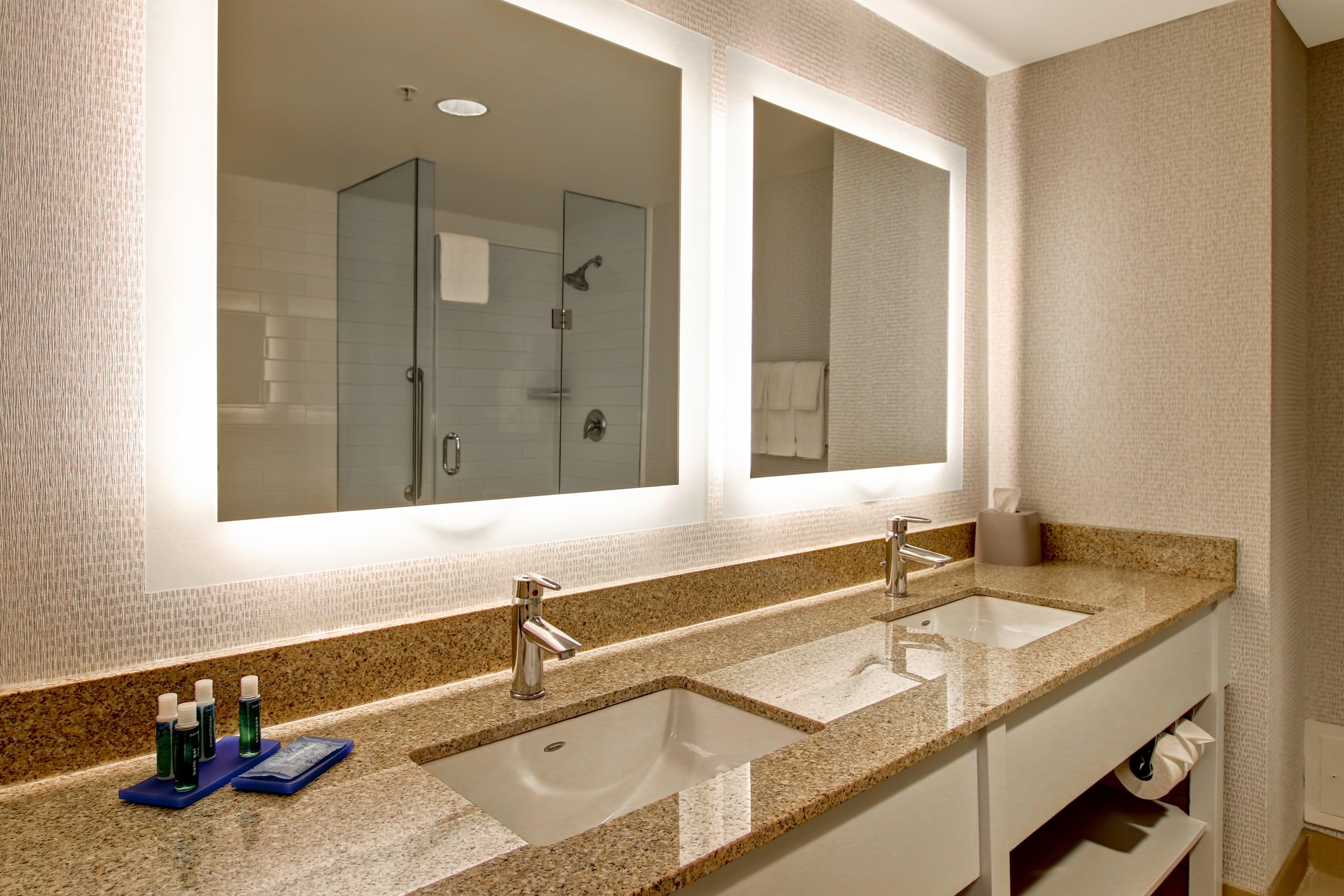 Holiday Inn Express Hotel & Suites Toronto - Markham By Ihg Richmond Hill Exterior photo