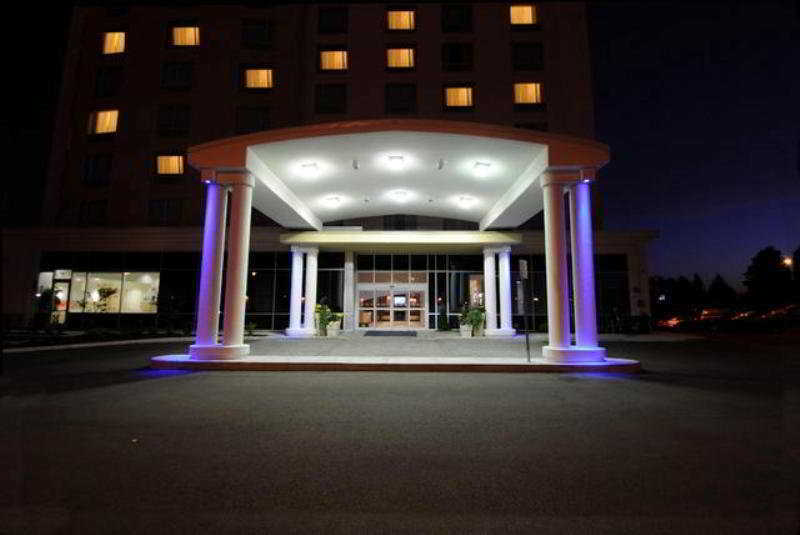 Holiday Inn Express Hotel & Suites Toronto - Markham By Ihg Richmond Hill Exterior photo